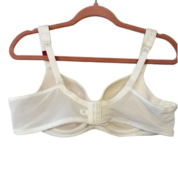 Cacique Smooth Lightly Lined Balconette  42B - Picture 5 of 8